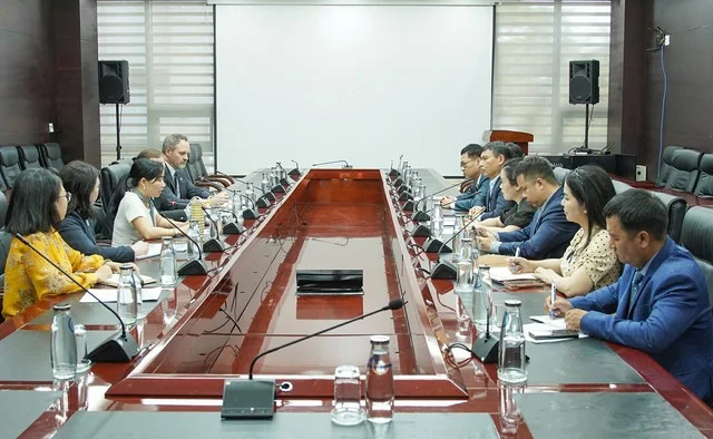 Chưa đầy một tuần sau ngày khởi động, đoàn công tác Mỹ bày tỏ quan tâm đến 'siêu cảng' hơn 2 tỷ USD, quy mô gần 173ha của Việt Nam