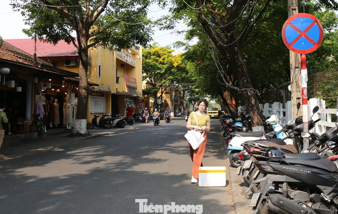 Diện mạo 'lạ' của phố cổ Hội An trước giờ G ‘siết’ vỉa hè- Ảnh 24.