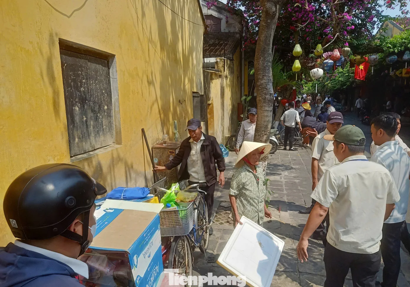 Diện mạo 'lạ' của phố cổ Hội An trước giờ G ‘siết’ vỉa hè- Ảnh 27.