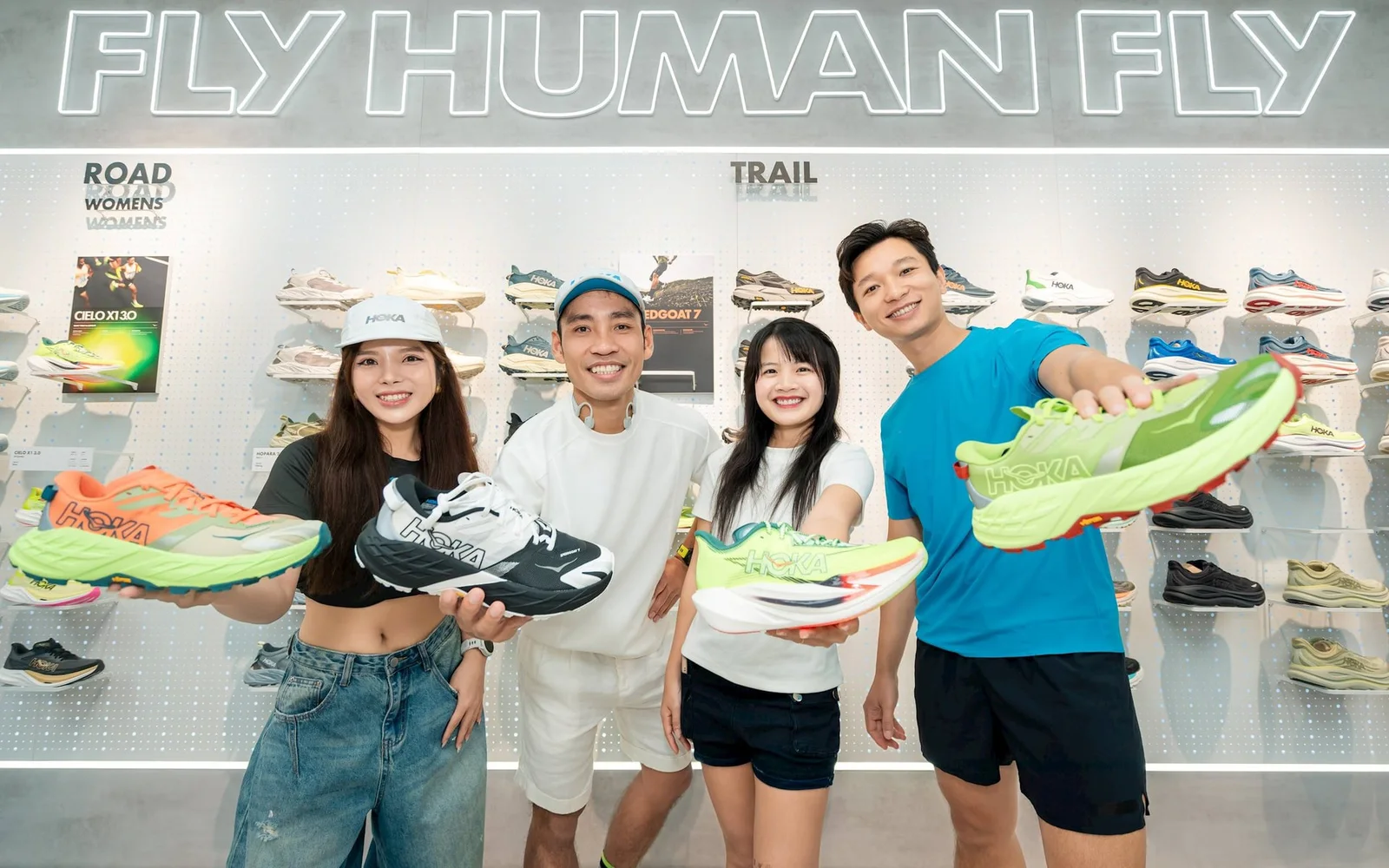 “Đối thủ” mới của Nike, Adidas lần đầu xuất hiện tại Hà Nội, từng thu hút Harry Styles, Britney Spears